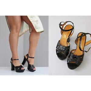1970's Vintage Disco Patent Leather Platform High Heels Women's 6-1/2 (6.5) to 7